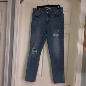 Levi’s Light-wash Ripped Jeans